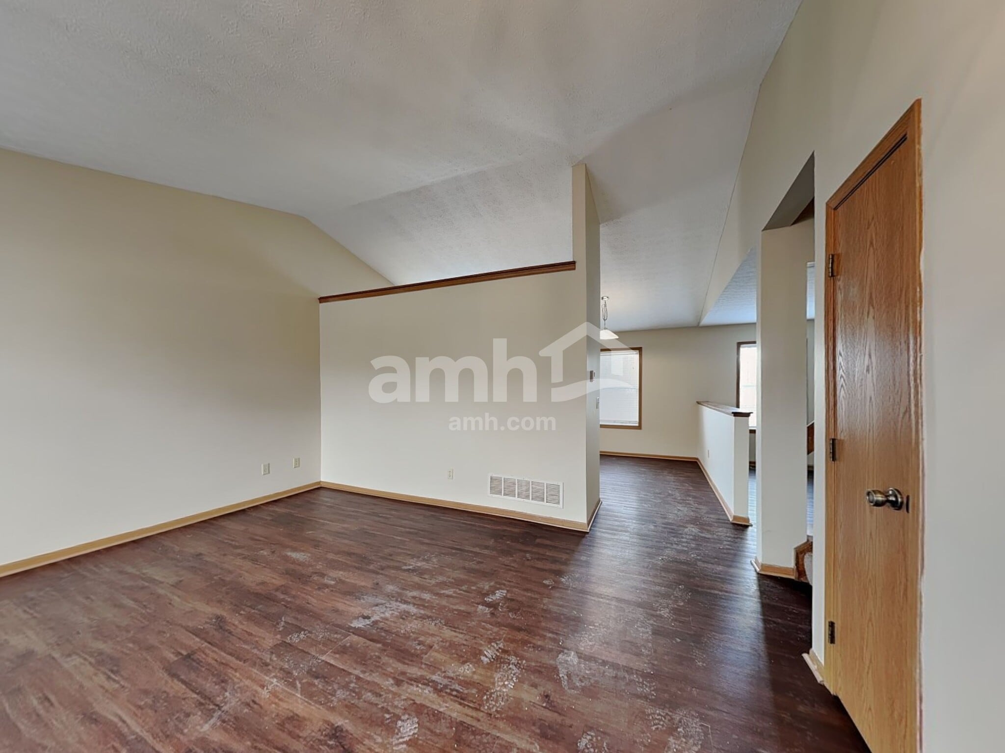 Building Photo - 4633 Stratford Ln