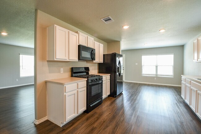 Building Photo - 11072 N Lake Mist Ln