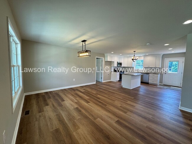 Building Photo - New Construction - Single Family Home in S...
