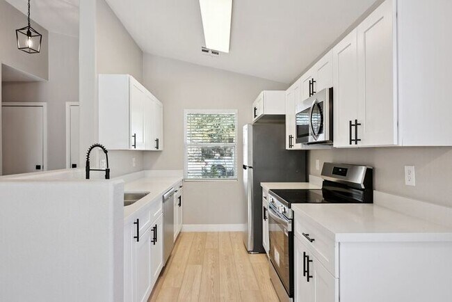 Building Photo - 11545 E Contessa St