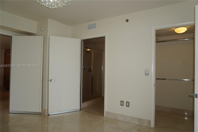Building Photo - 50 Biscayne Blvd