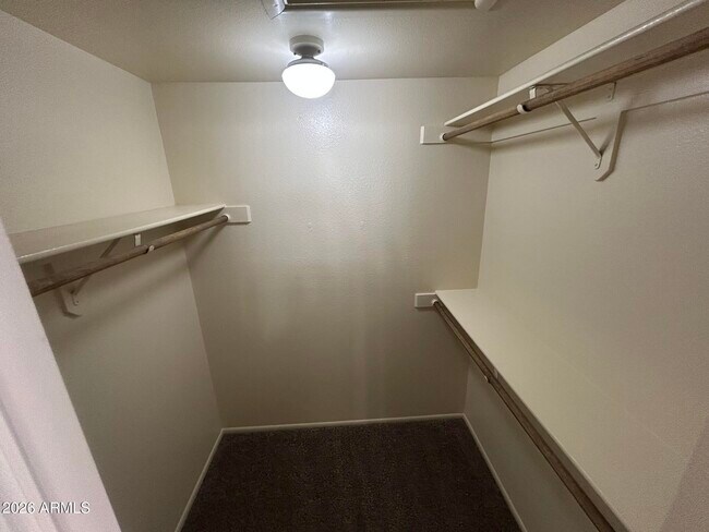 Building Photo - 2120 N Yucca Ct