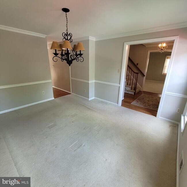 Building Photo - 6302 Shiplett Blvd