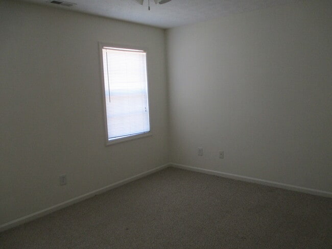 Building Photo - 103 Eagle Trail
