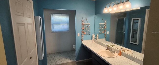 Building Photo - 824 Devon Rd