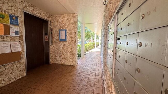 Building Photo - 1805 Eleuthera Point