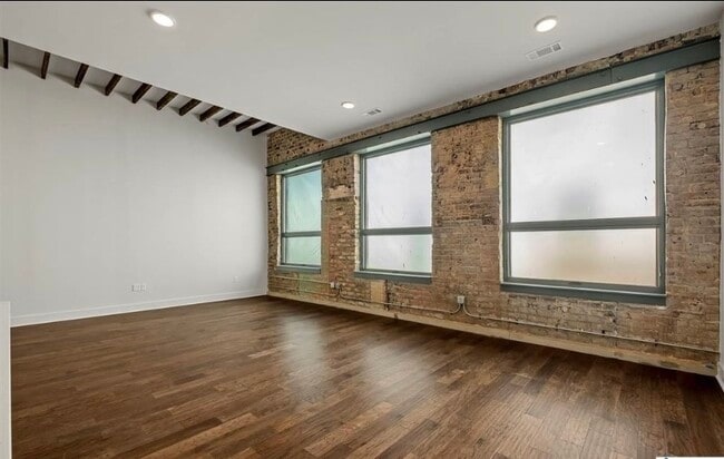 Building Photo - 1801 2nd Ave N