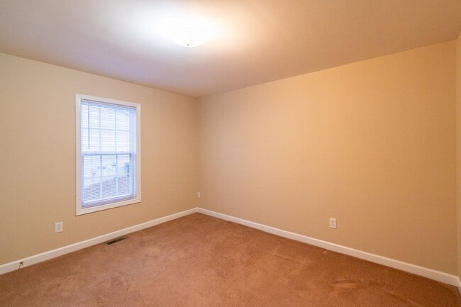 Building Photo - Charming 3 Bedroom, 2 Bathroom Home in Matthews!