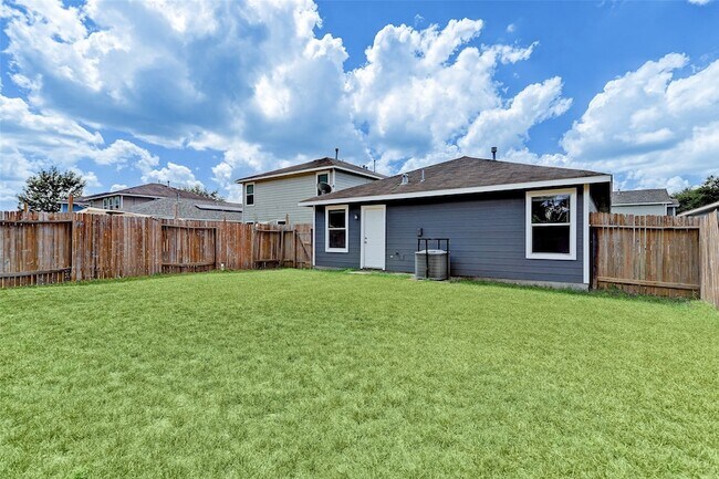 Building Photo - 7519 Kennemer Dr
