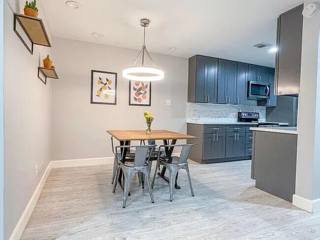 Building Photo - 12633 Memorial Dr