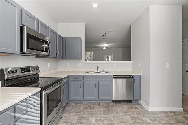 Building Photo - 2505 Piering Dr