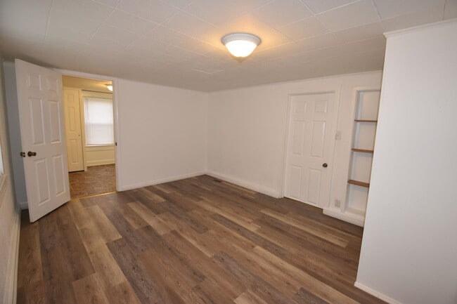 Building Photo - 2 Bedroom Home For Rent Fortville IN