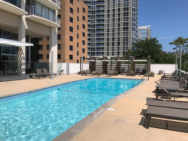 Prospect Tower 500 Off First Month Milwaukee Wi Apartment Finder