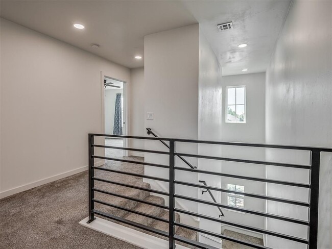 Building Photo - 1413 Zachary Ln