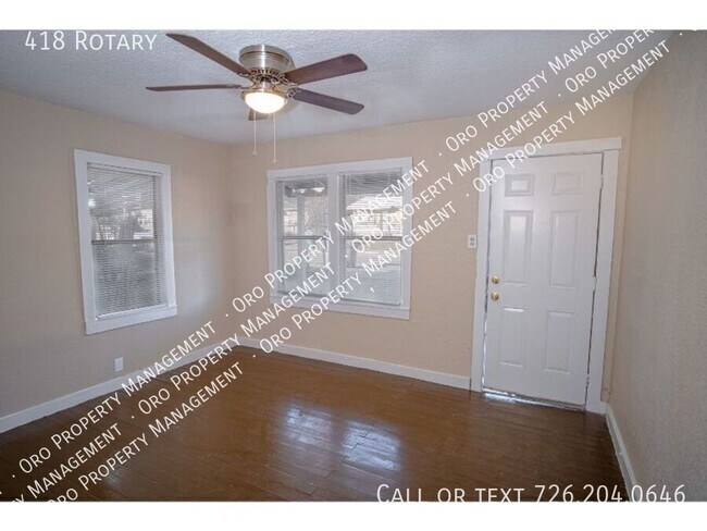 Building Photo - Amazing Newly Remodeled Home Near Downtown