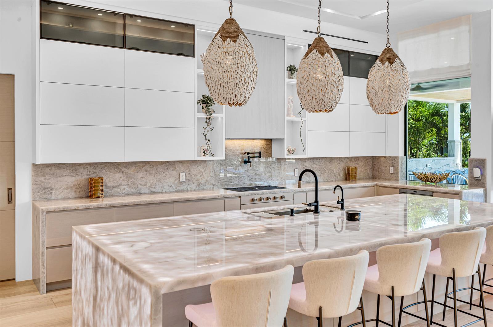 Building Photo - 408 Coral Way