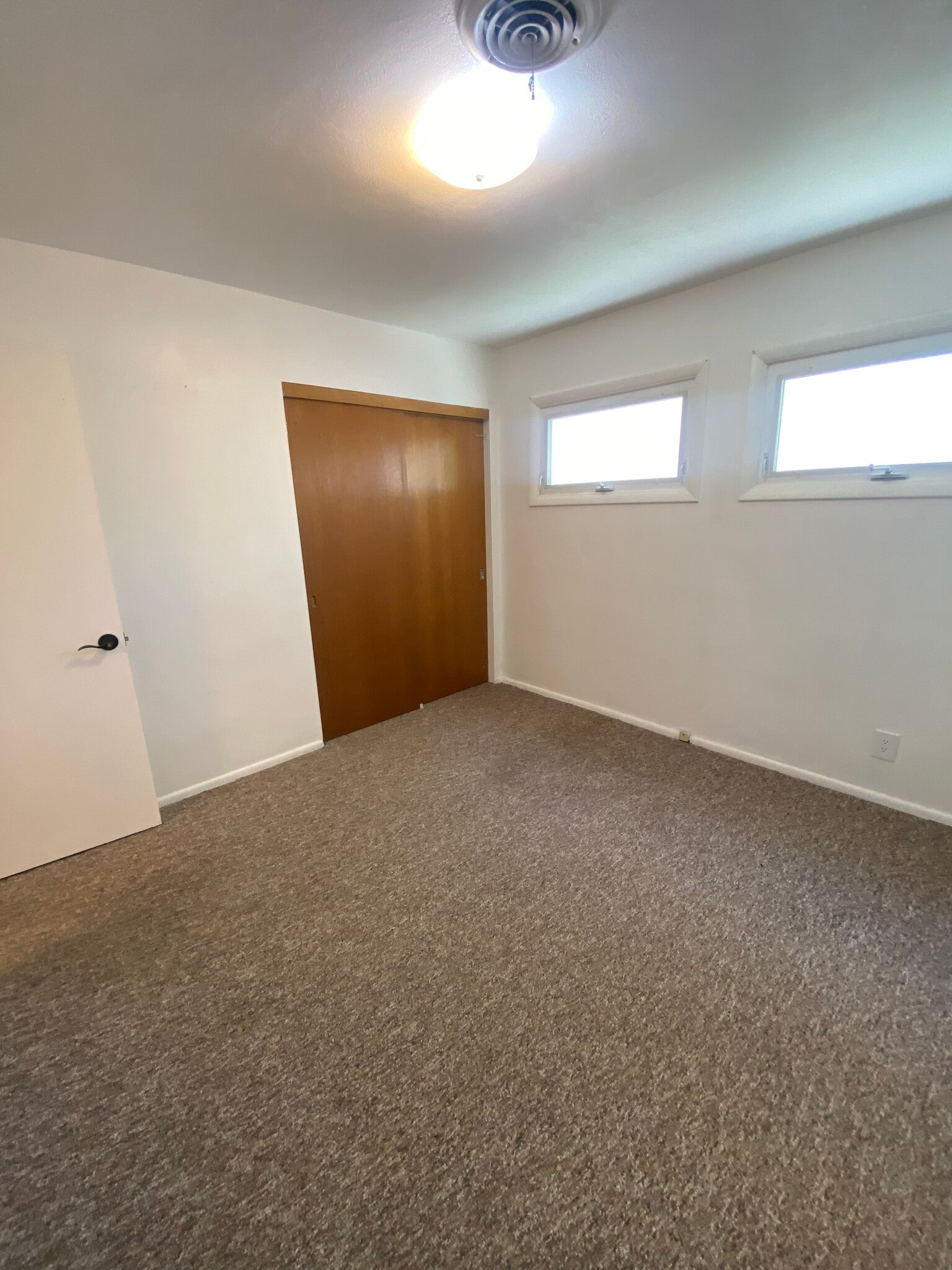 Building Photo - 1414 Central Ave