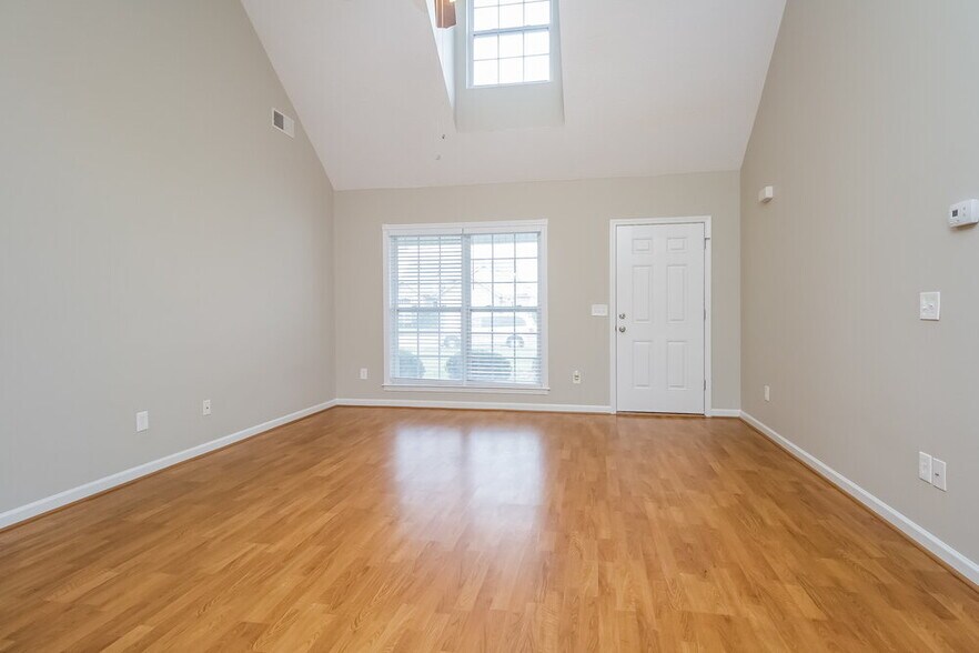 Building Photo - 3360 Cornerstone Dr