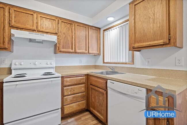 Building Photo - 436 SE 169th Ave