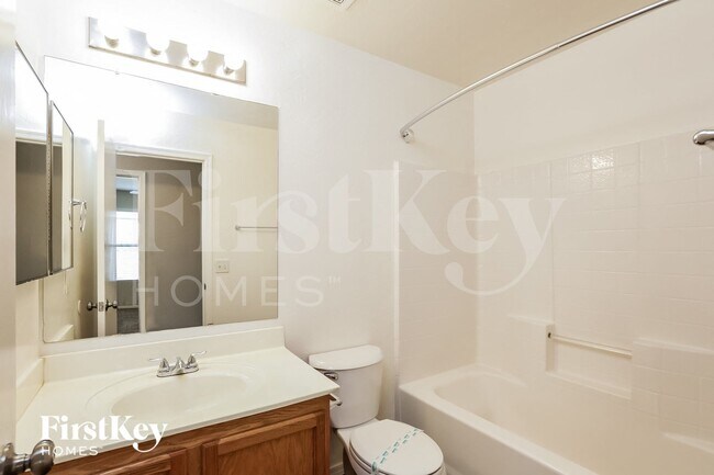 Building Photo - 6984 W Cactus Wren Dr