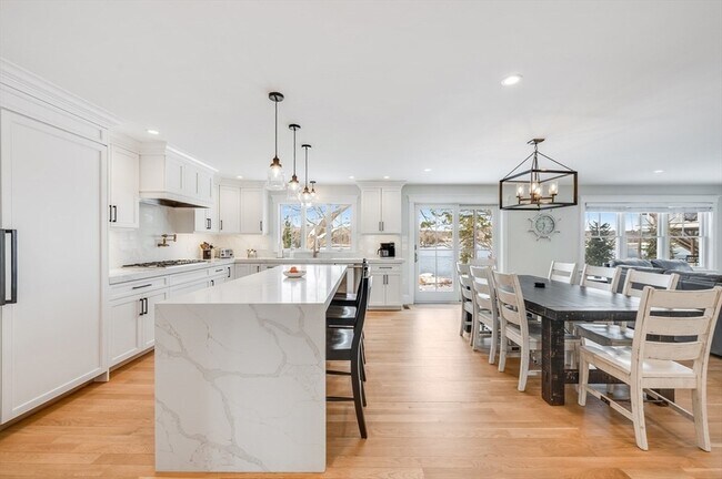 Building Photo - 6 Stanwood Pt