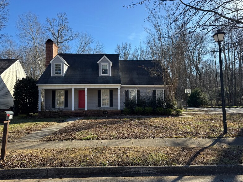 Building Photo - 135 Suffolk Dr