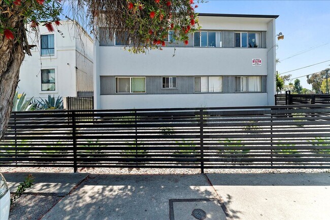Building Photo - 6060 Cadillac Ave