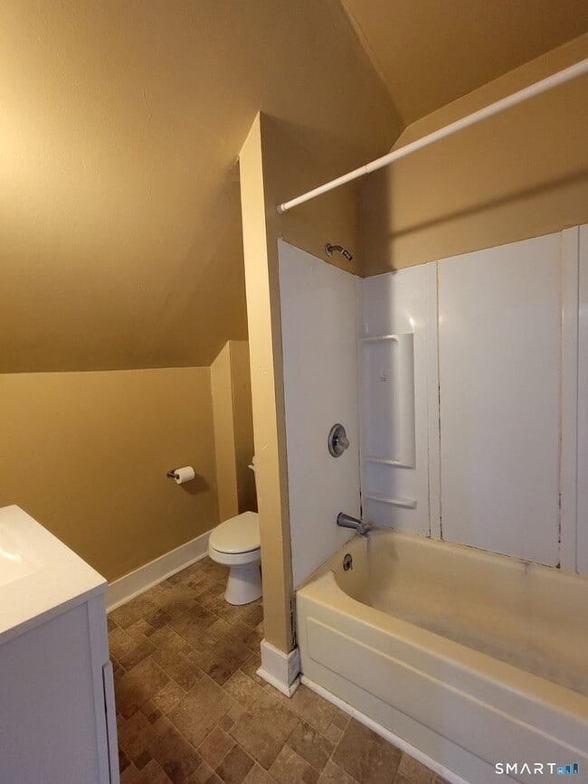 Building Photo - 120 North St