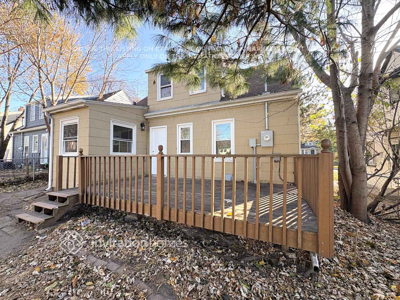 Building Photo - 1923 Arlington Ave E