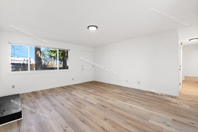 Building Photo - 344-03