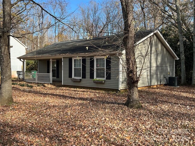 Building Photo - 6040 Sunset Chase Ln