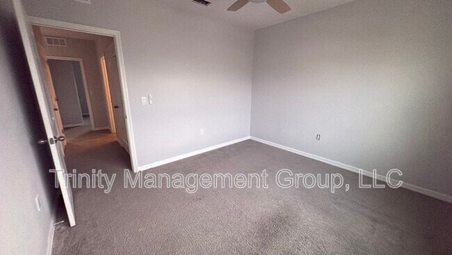 Building Photo - 10519 Quail Grv Wy