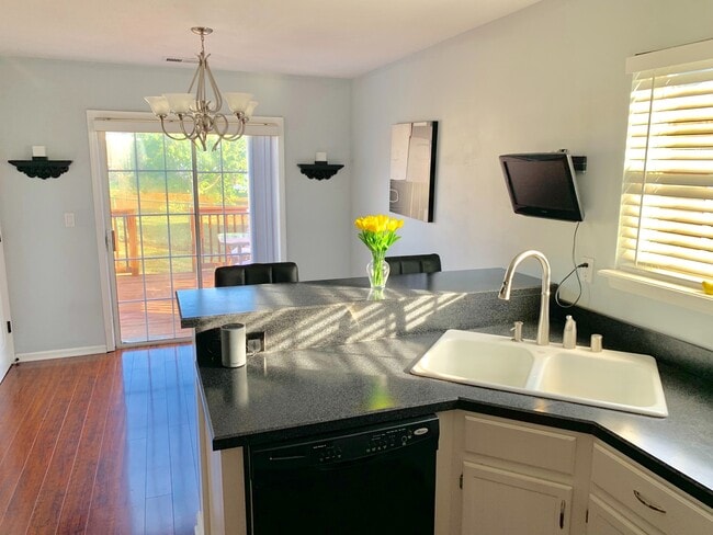 Building Photo - Welcome Home Rent Ready!
