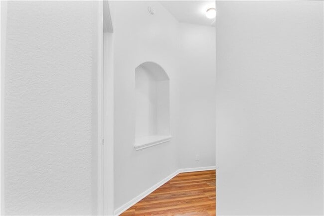 Building Photo - 5813 York Bridge Cir