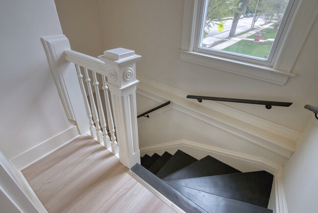 Building Photo - 418 Ridge Rd