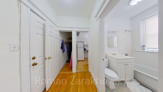 Building Photo - 10 Orkney Rd