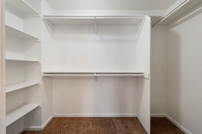 Building Photo - 1451 Lorimer Way