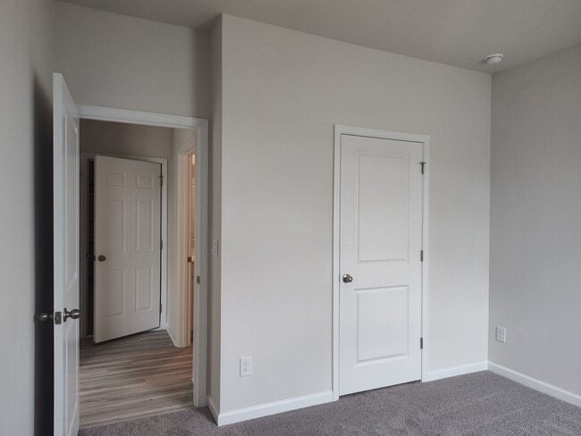 Building Photo - Beautiful New  Build Home located in the S...