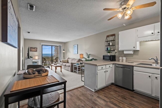 Building Photo - Snowbird Rental