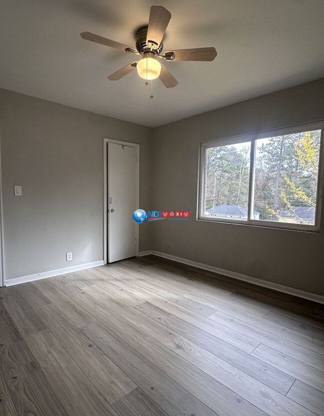 Building Photo - Great location newly RENOVATED ranch in Brookhaven