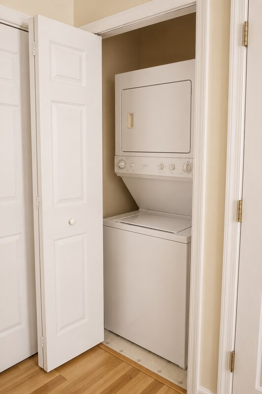 Building Photo - 4551 Strutfield Ln