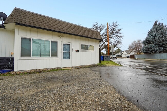 Building Photo - 4203 W Kootenai St