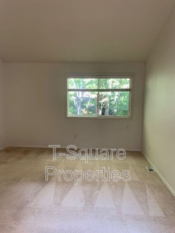 Building Photo - 13252 NE 183rd St
