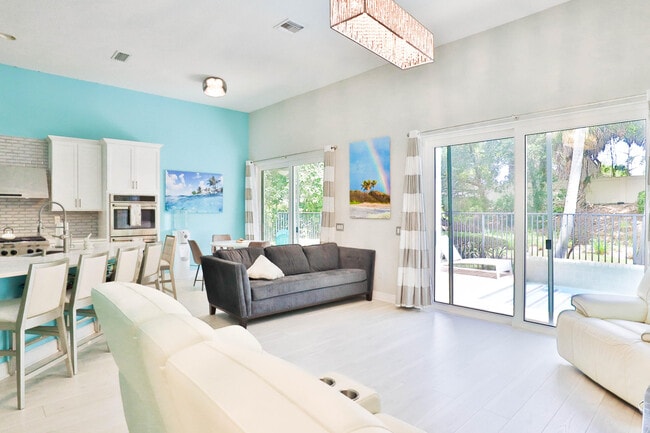 Building Photo - 1726 Nature Ct