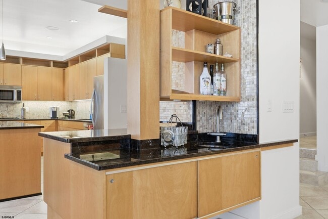 Building Photo - 7701 Atlantic Ave