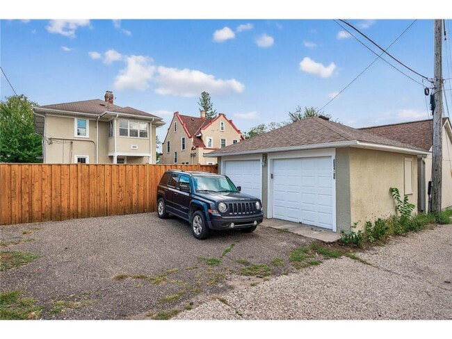 Building Photo - 3606 12th Ave S