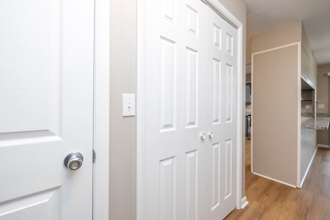 Building Photo - Shady Lane