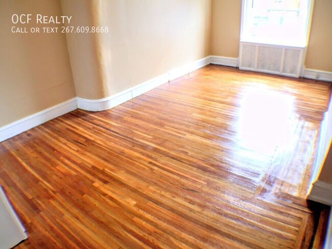 Building Photo - One Bed South Philadelphia Apartment