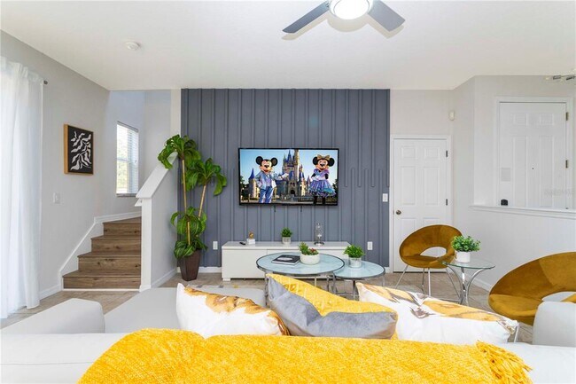 Building Photo - 650 Las Fuentes Dr