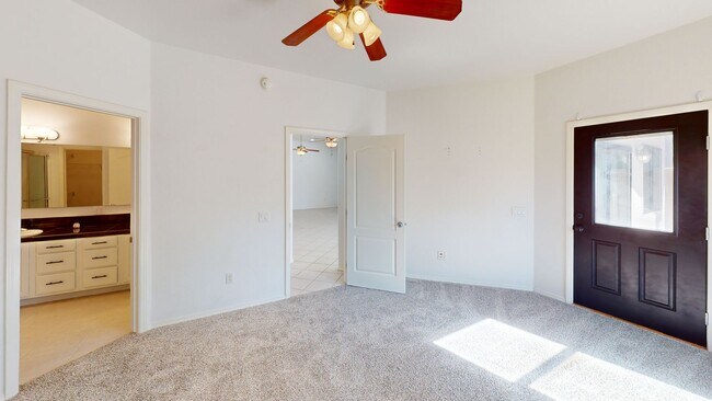 Building Photo - 4-Bed/2.25-Bath with Solar!